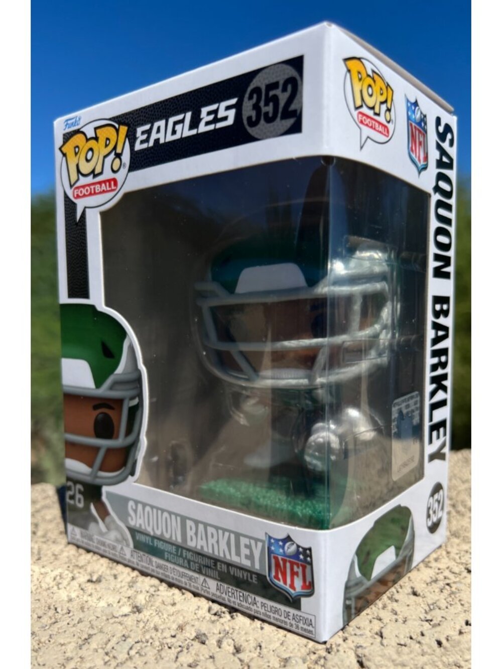 Funko Pop Football - Eagles - Saquon Barkley (#352, NEW)